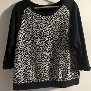 Animal print lightweight sweatshirt L/XL